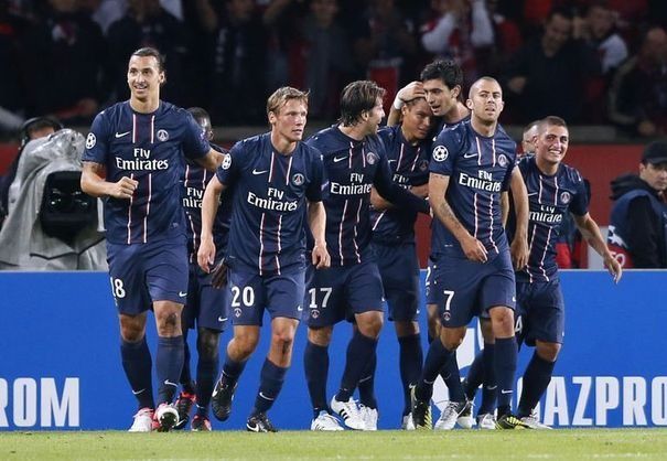 equipe-du-psg-defenseur-thiago-silva-dynamo-kiev-ligue-des-champions-septembre-2012-paris