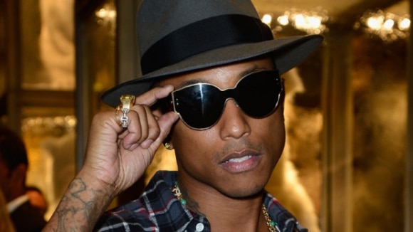 Pharrell Williams fait monter la température pour les Playoffs NBA