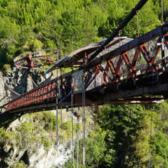 Saut à l’élastique: Faites le grand saut !