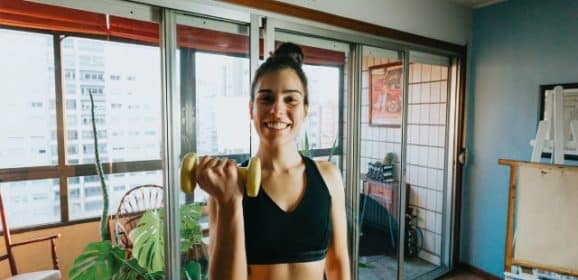 Les avantages d’un entraîneur personnel pour la remise en forme